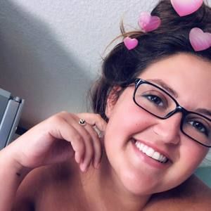 Meet your Posher, Lawren